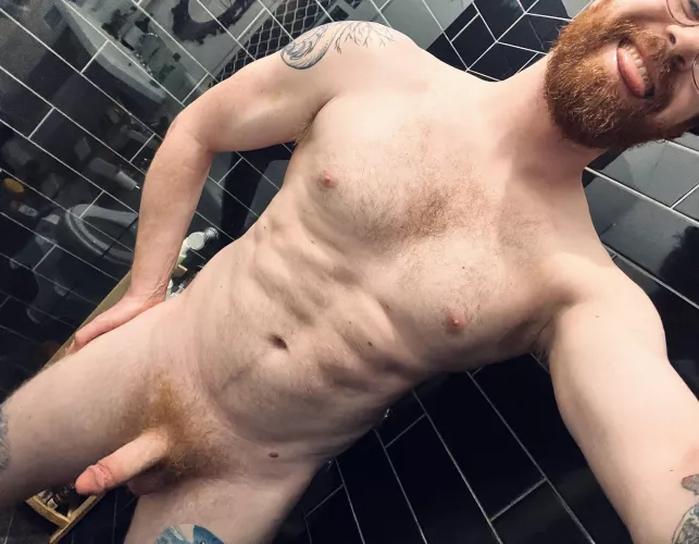 (M) It’s been a hot minute since I could see my abs, come celebrate with me! by papiginge