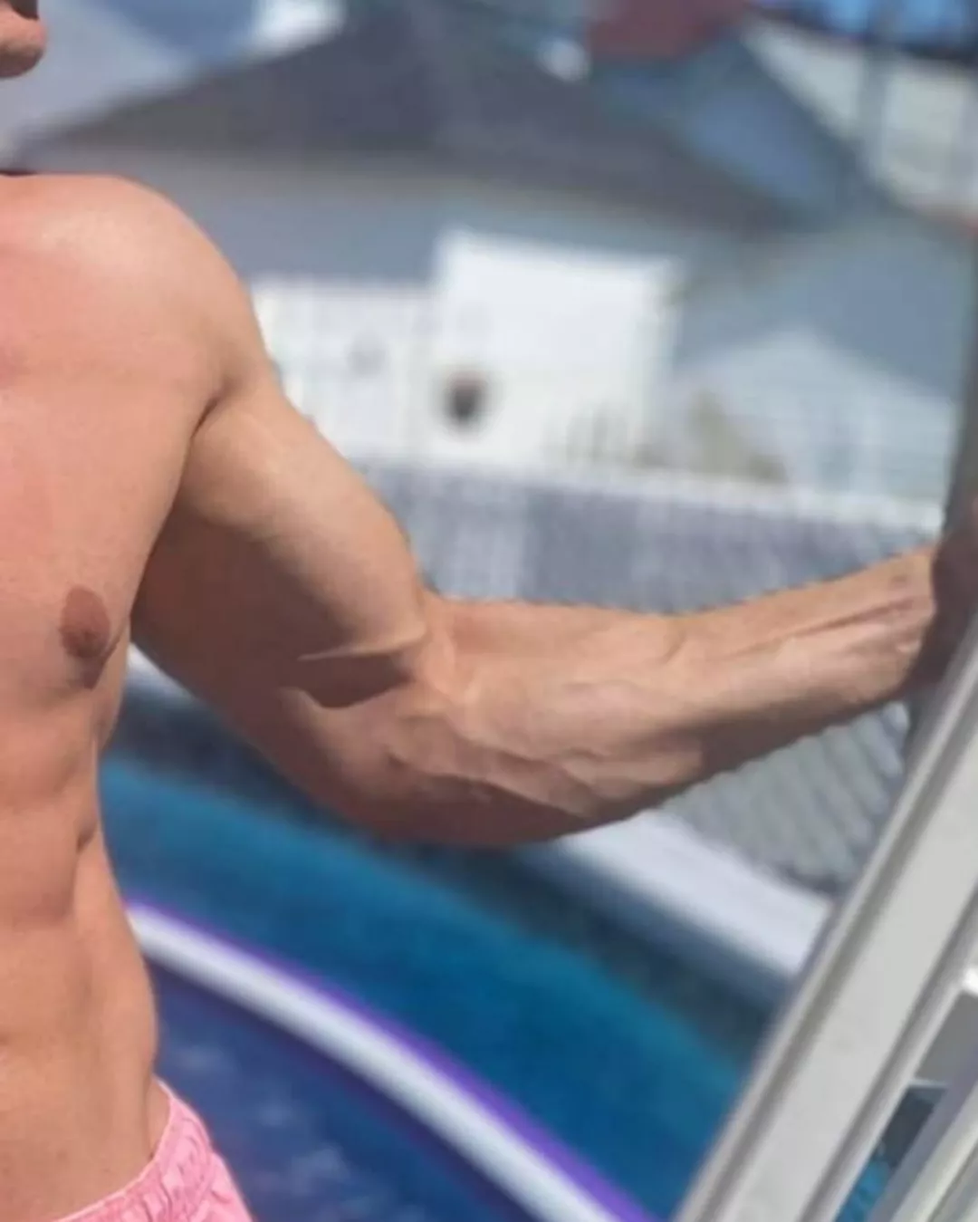 missing the pool 🤩💦 posted by John_fitness91