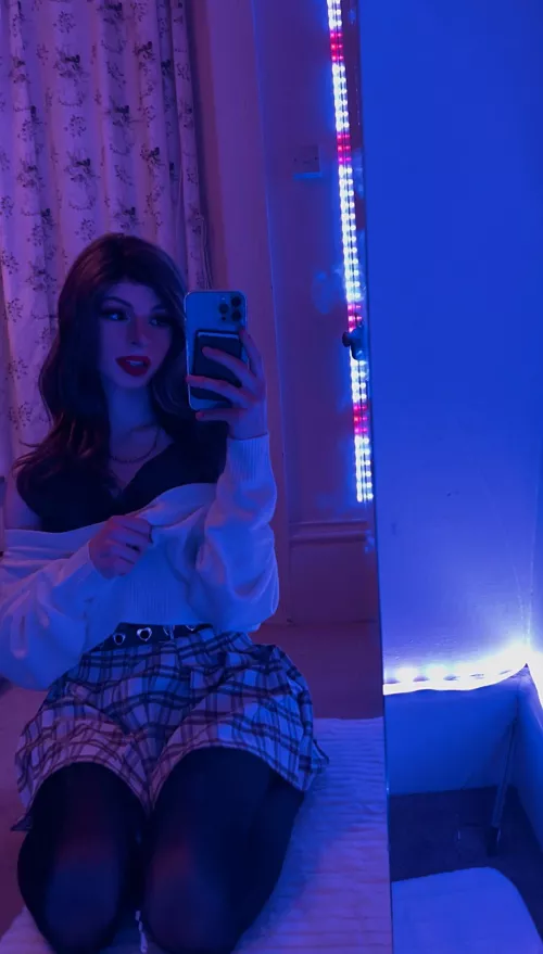 My first hookup of the week is gonna arrive soon I’m so nervous x by Fr3ddi_