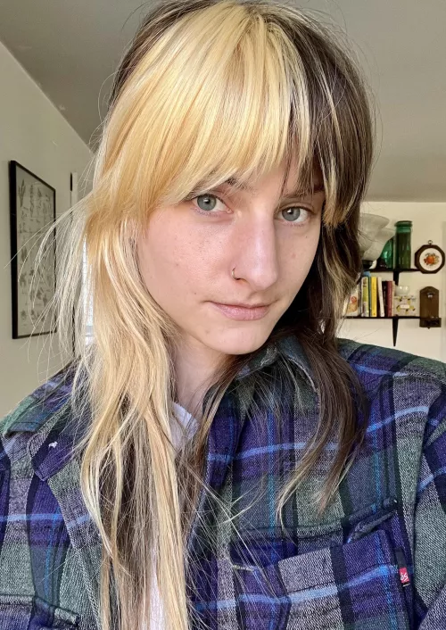 My freshly dyed roots by stoneyghostkitten