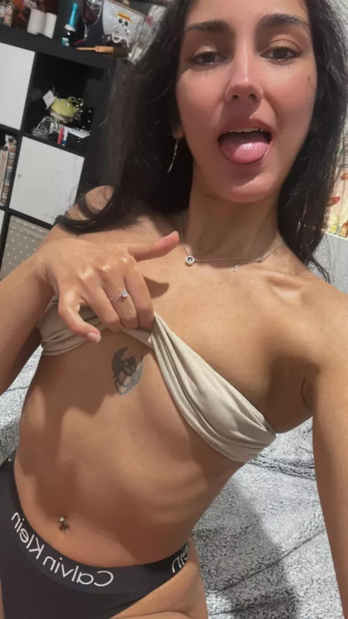 My little body looks so damn hot, hehe by TequilaSaraandlemon