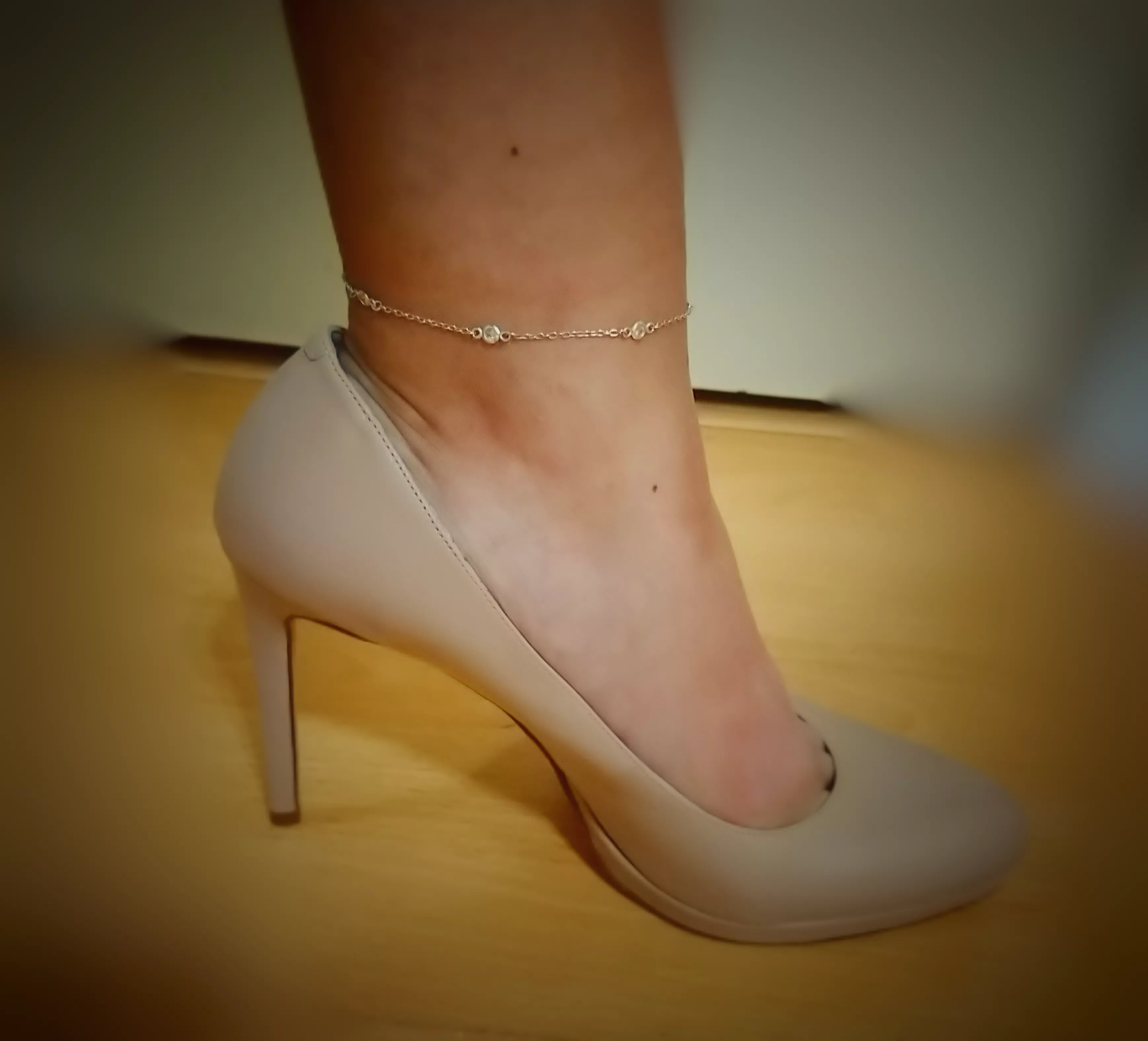 my nine west pumps that I wear most of the time posted by RoxxxiJ