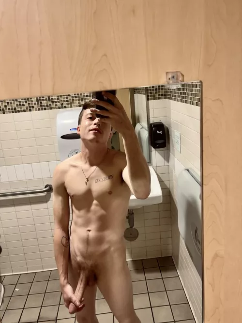 People tell me I look like Elon Musk, I wonder if his cock looks like this too by lrgfry