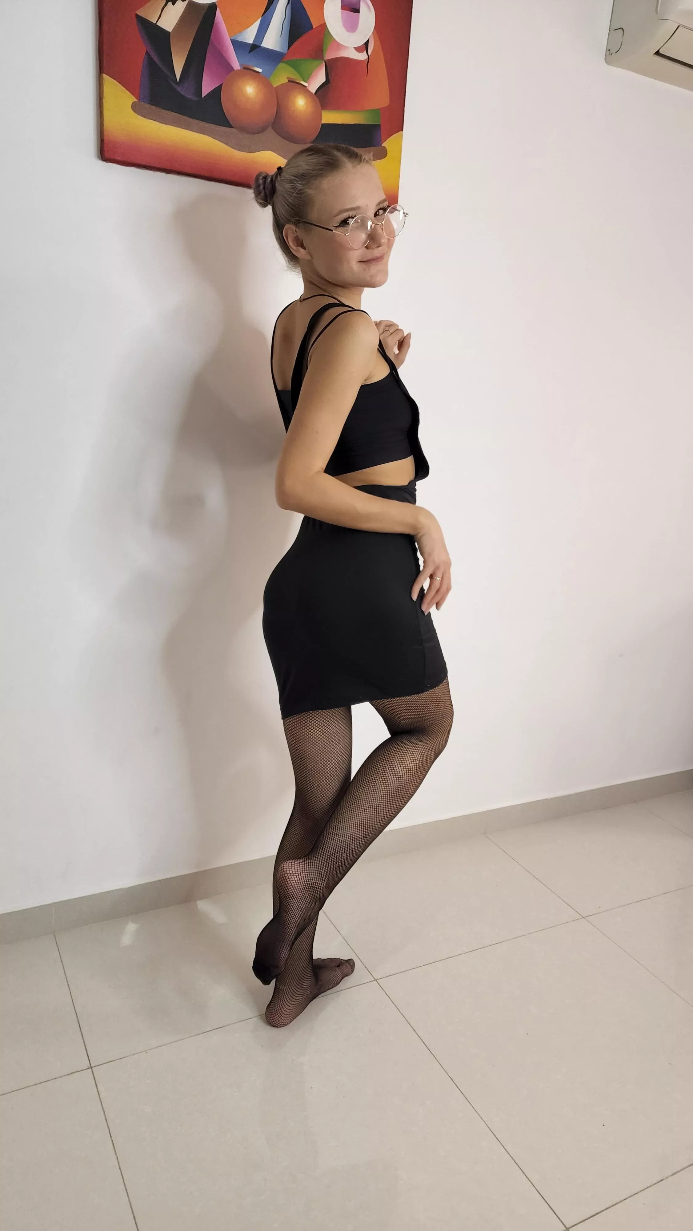 The color of the mood is black posted by mechanicGaelic568