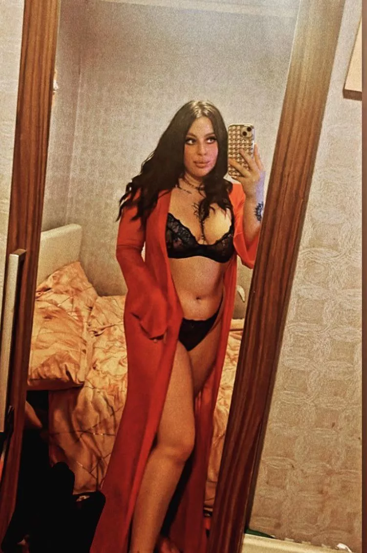 Thicc slut posted by Butterscotch_Classic