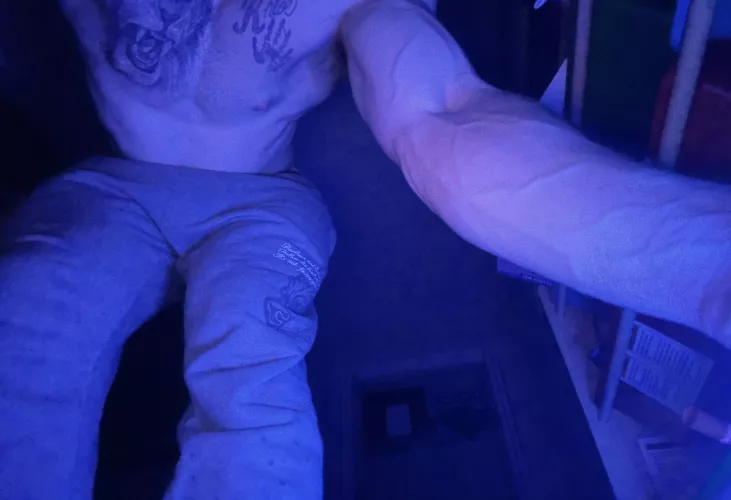 Veins popin by Dangerous-Deal-6018