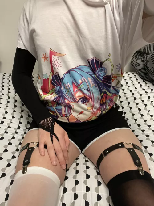 What I do when my roommate leaves by TheFelineFemboy