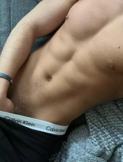 who will join my hand?❤🙈 by Henry3182