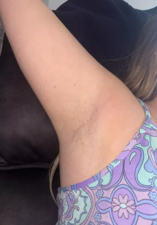 Who’s licking? 👅 by Missdemidee1