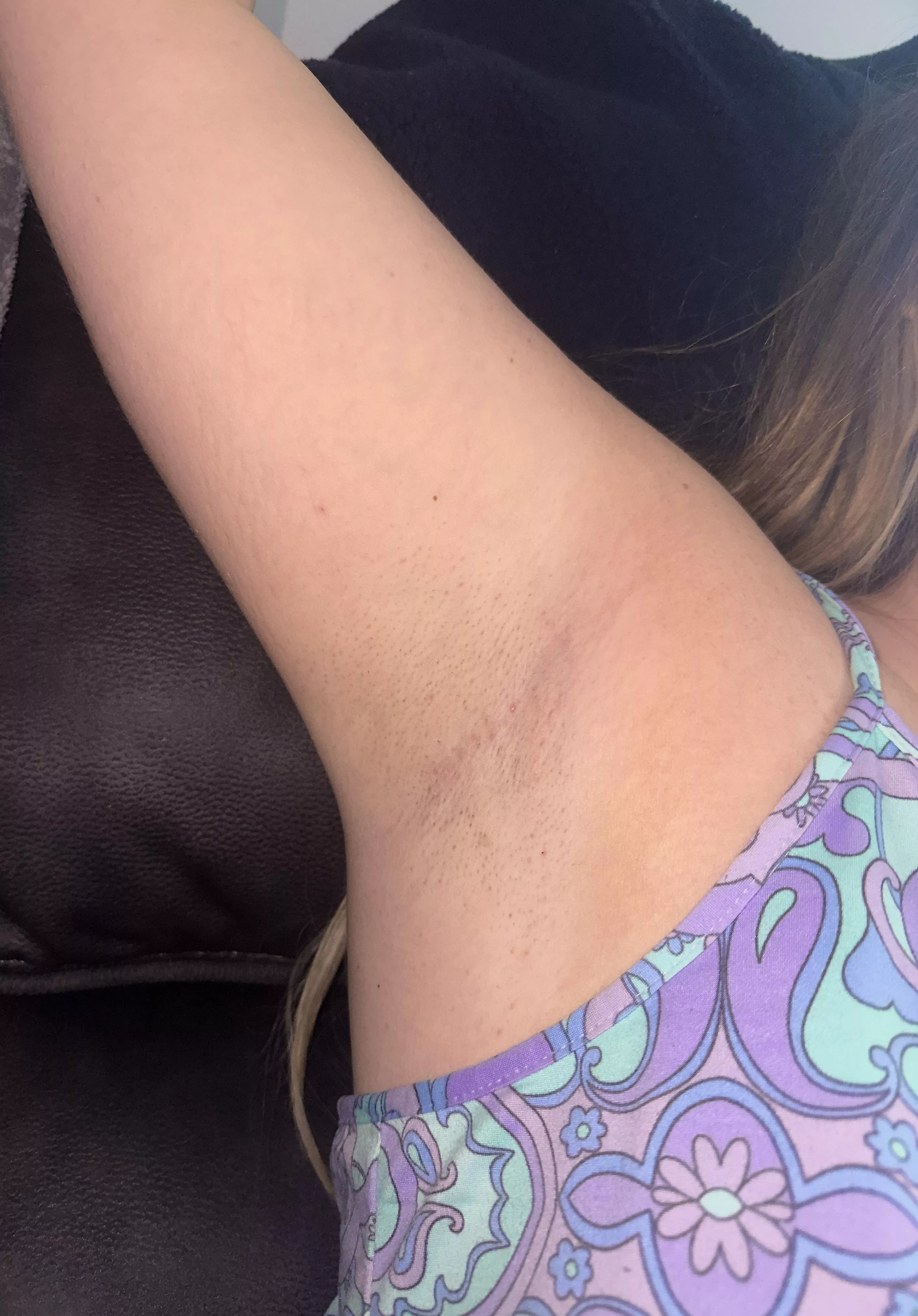 Who’s licking? 👅 posted by Missdemidee1