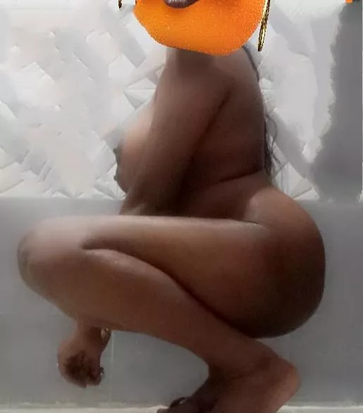 Would you (F)uck or Eat me in this position 😘 posted by ak_141994