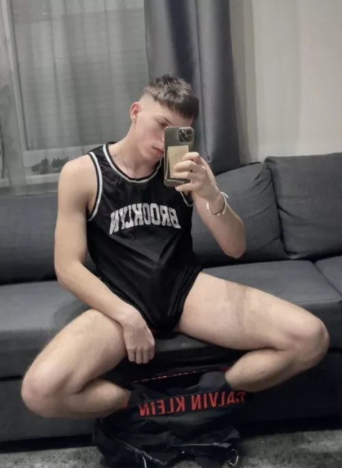 [19] @kolozsi_tomi Anyone want to come over, I have a seat saved for you! by OppositeWin3310