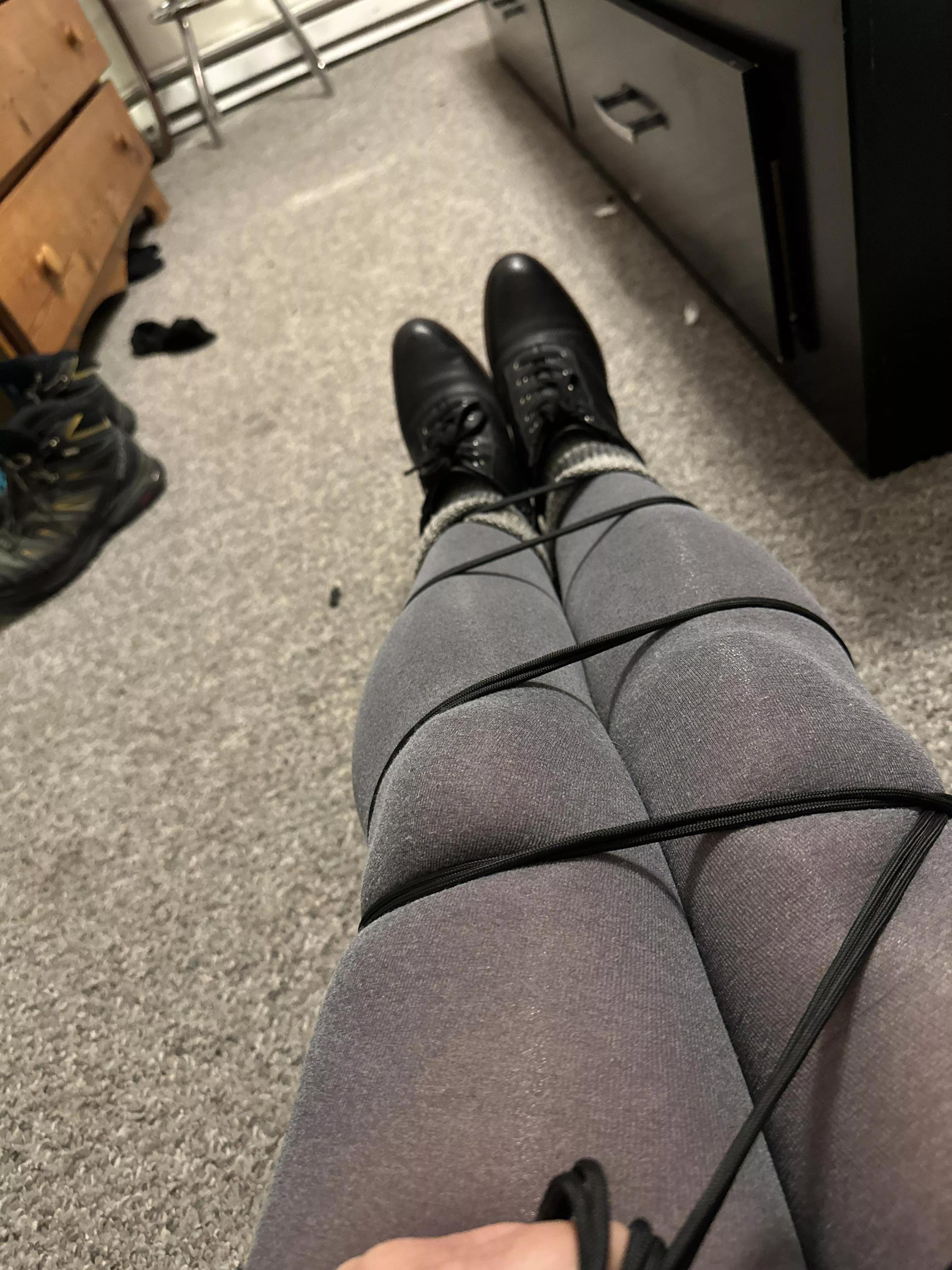 A selfie?? I mean self tie! posted by CommunicationAlert80