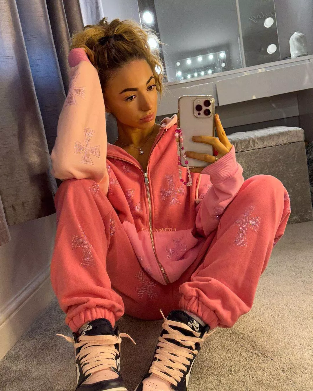 Abi posted by Itchy-Remote-4762