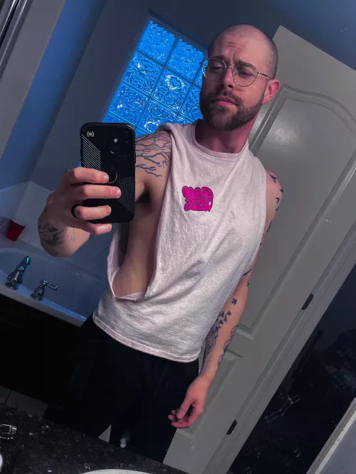 Any love for a messy, stressy, depressy, bro? by draynan