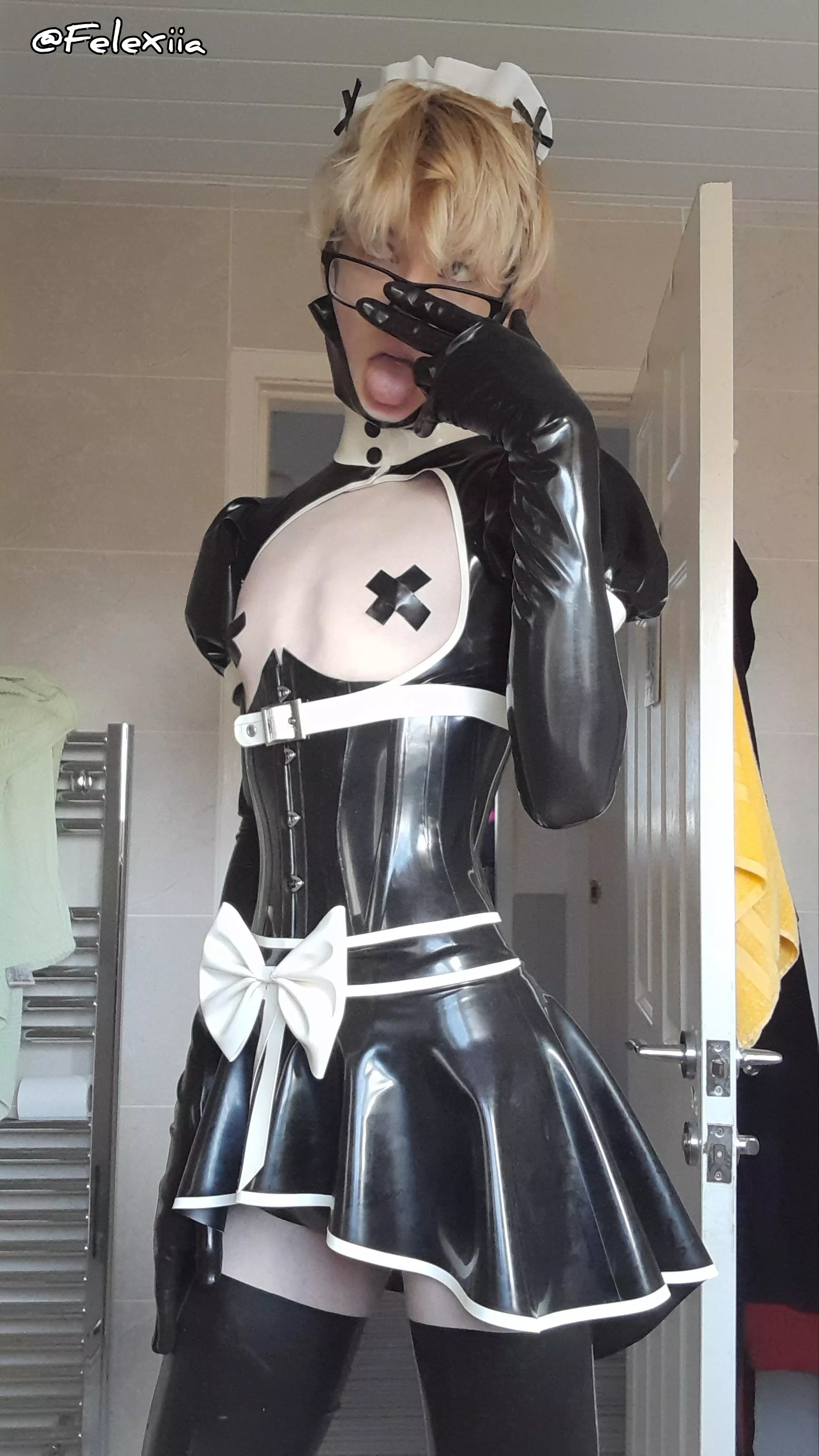 Can I be your rubber maid? posted by Felexiia