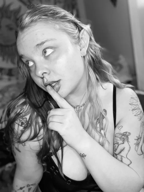 Can you keep this Elves lil secrets? by candyvix3n_