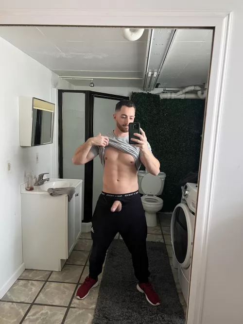 Gmorning ladies by northsidebeast