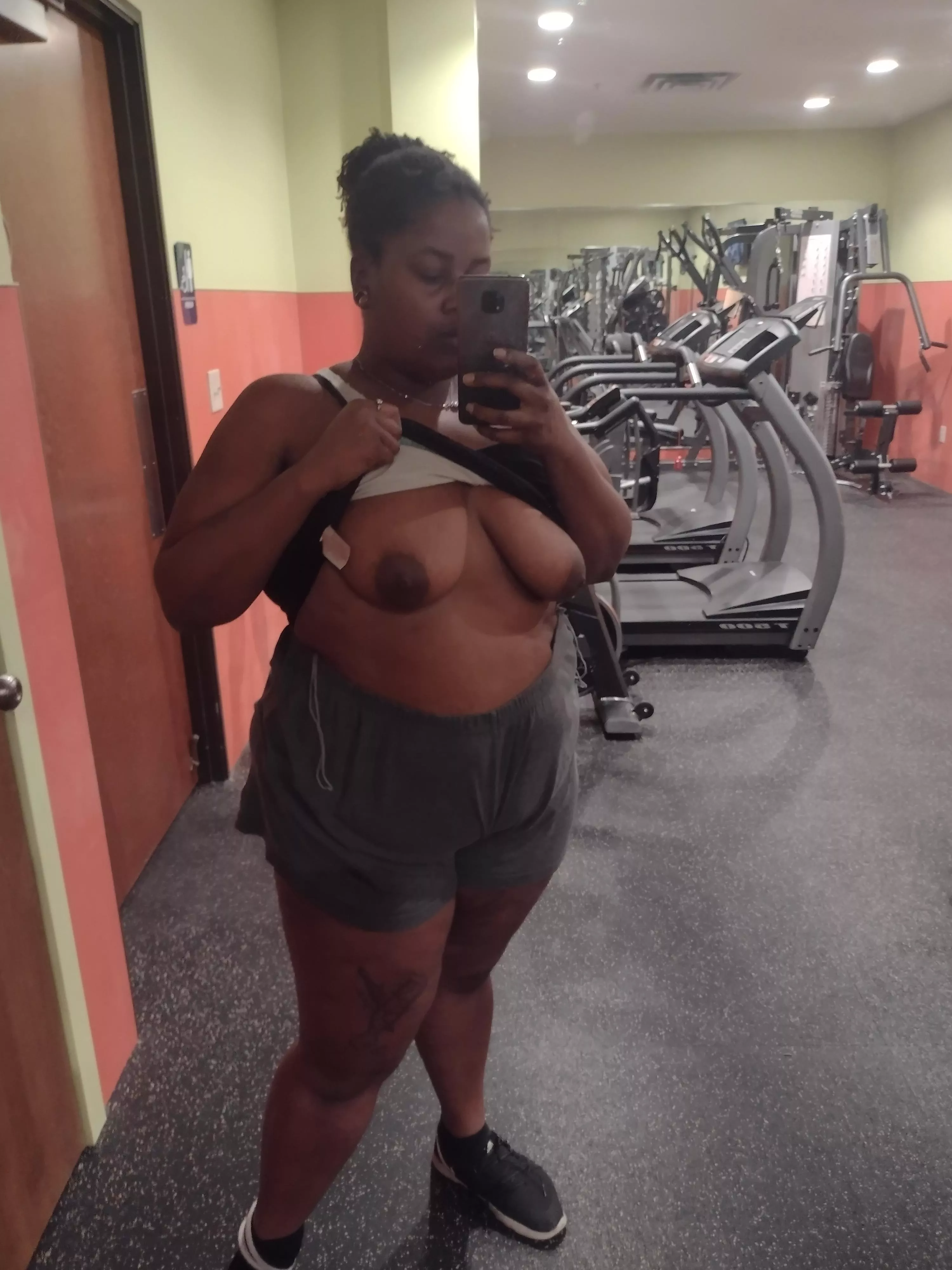 Had to stop and take a selfie. posted by DaphneLeFemmexx