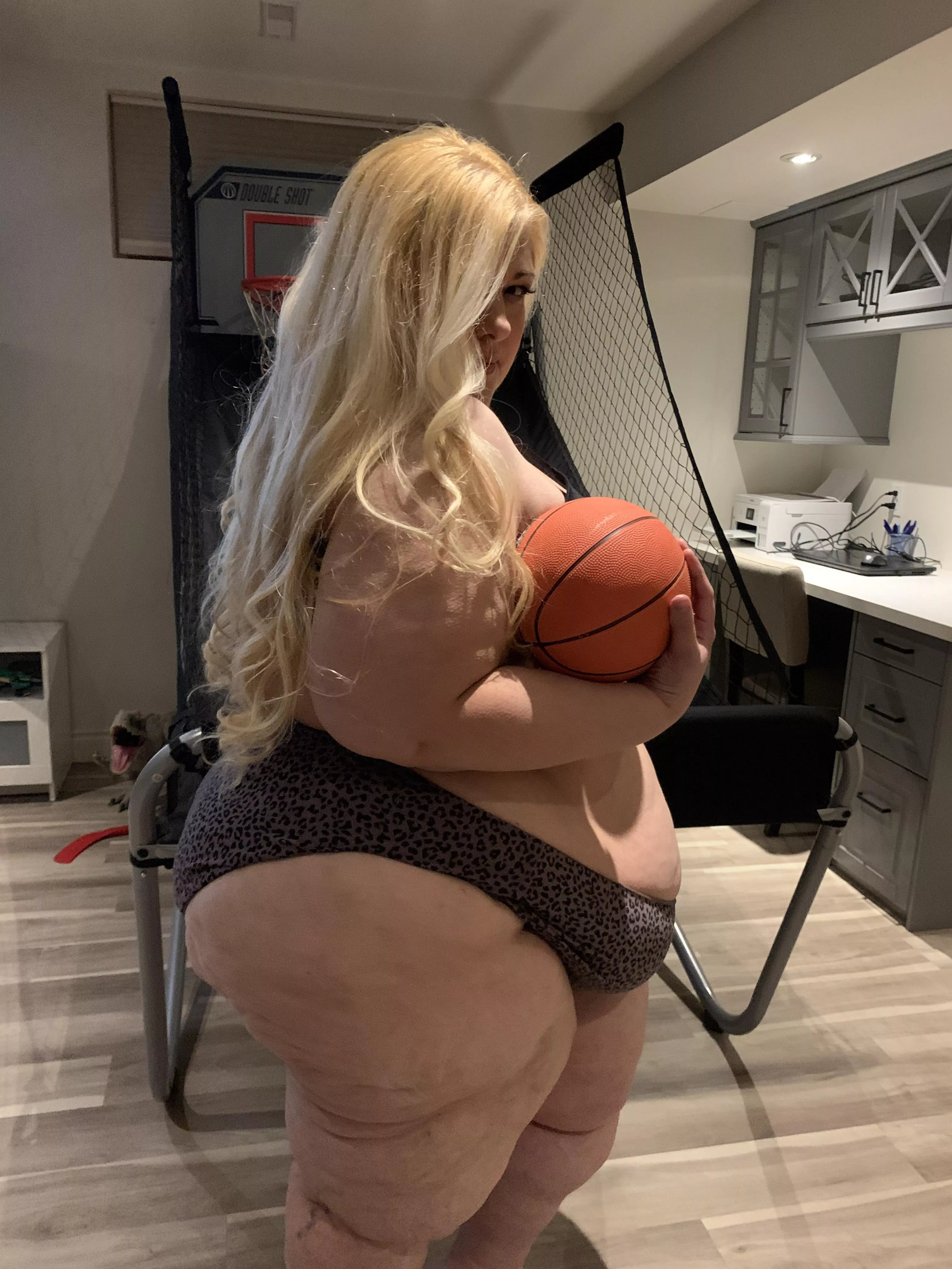 Hi 💋🫦💄 posted by BBWDaisy1