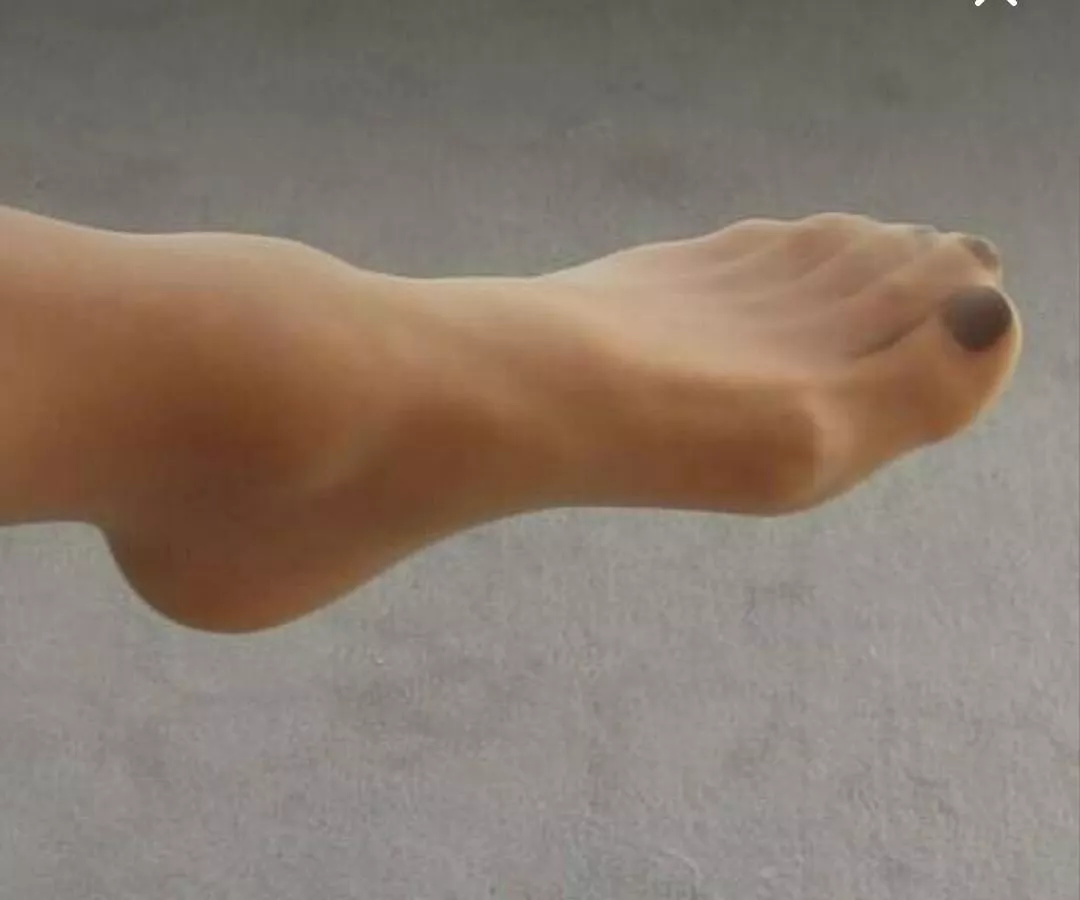 hmmm what say you little man!? posted by SolefullDesires