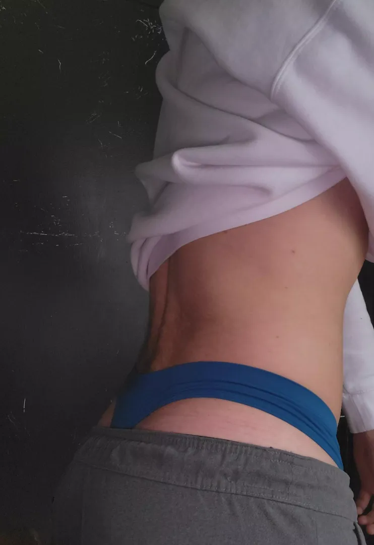 How to tell coworkers I'm a sissy slut by LerpyLerker