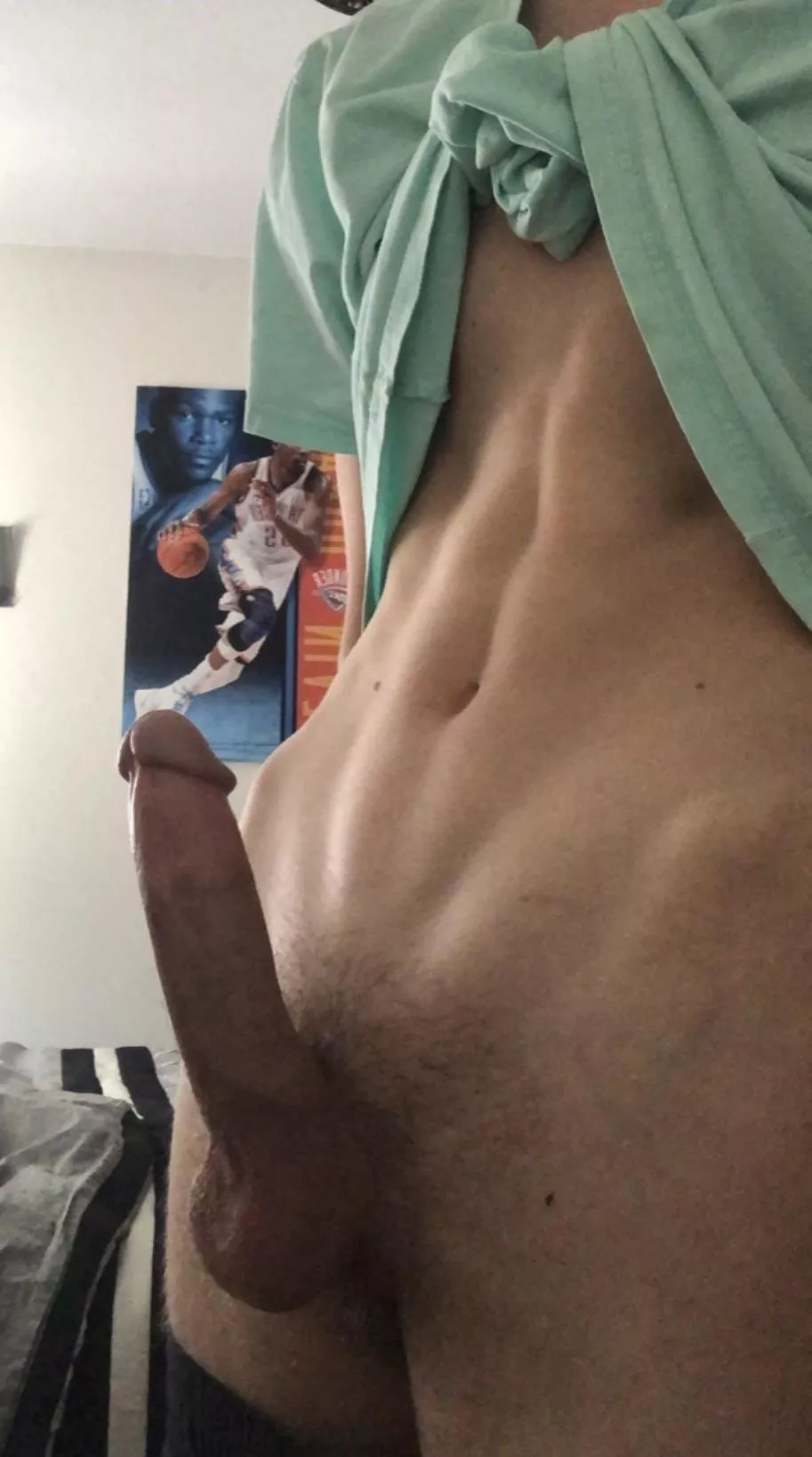 I need to rail someone 😩 posted by Cumdropstan