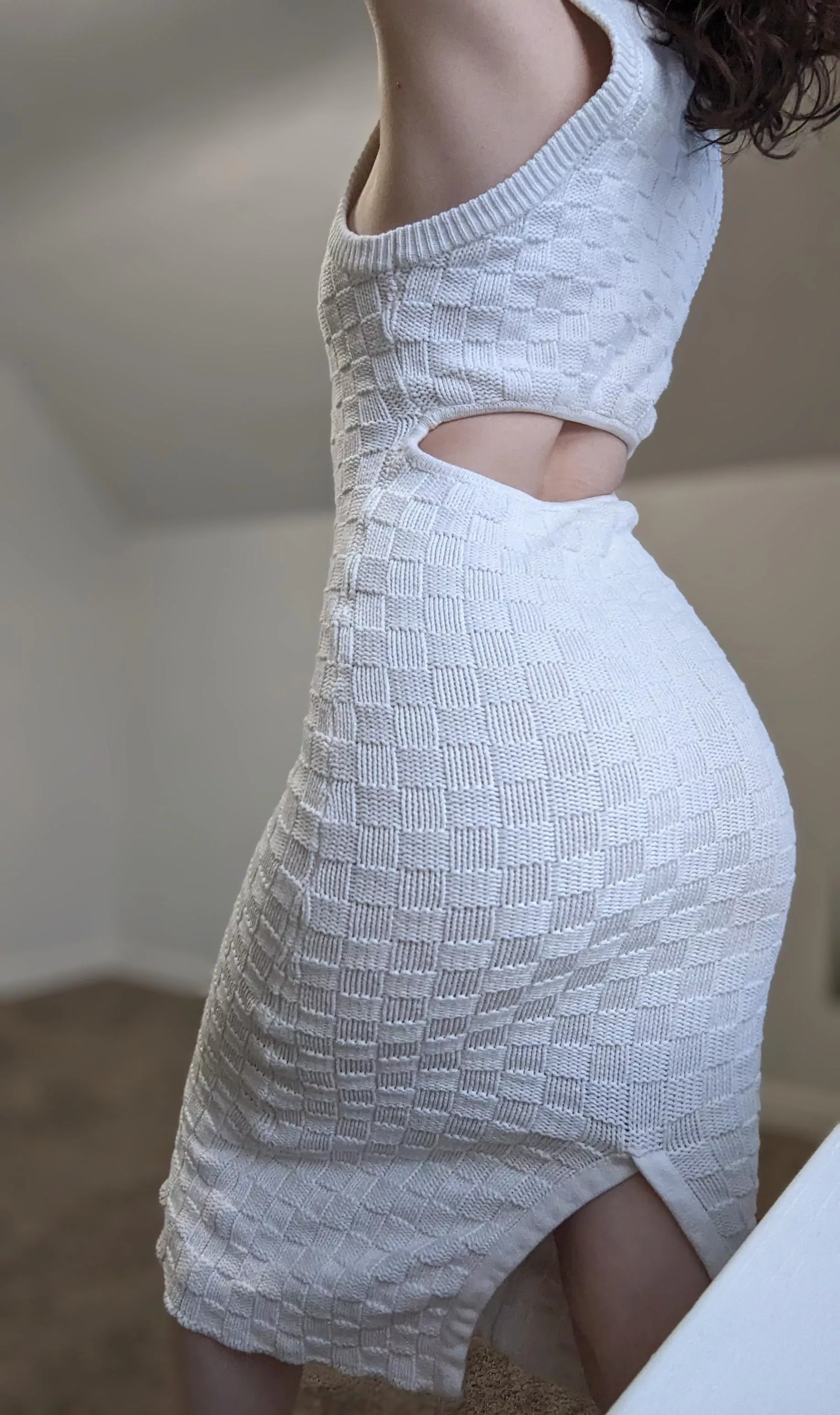 I think I look innocent in white [F] posted by Girl_In_Dungarees