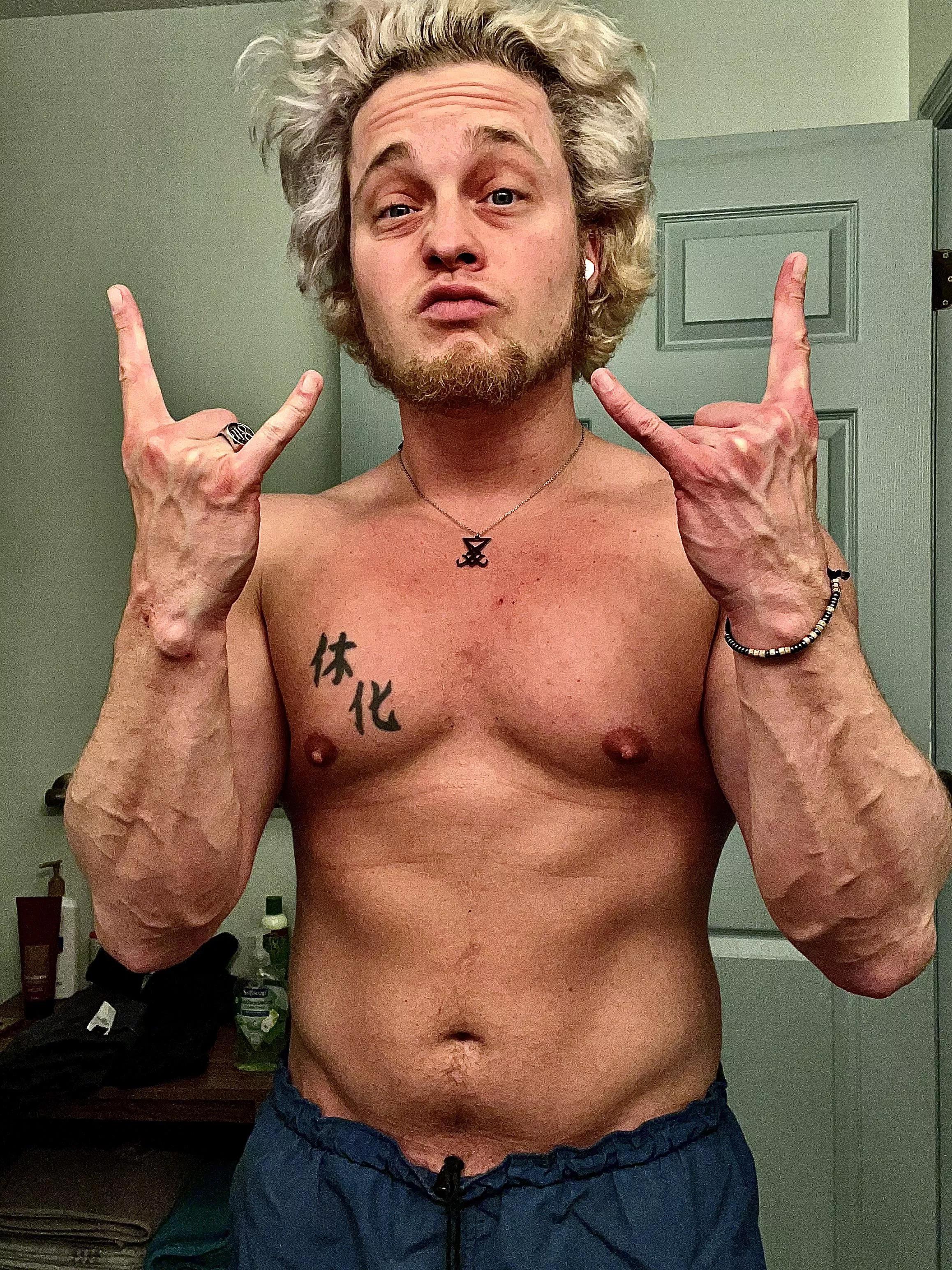 I’m the king of rock n roll posted by PrettyPowerfulZ