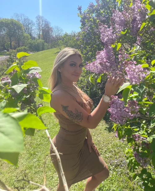 In the Garden by justabigtittylover