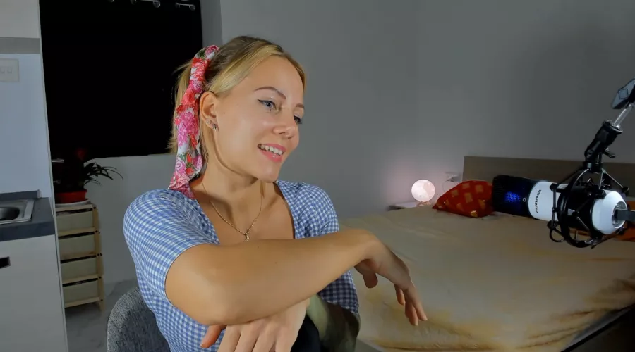 Is it possible to get noticed here without posting something hardcore? 🥺👉👈 by sagittarinaofficial