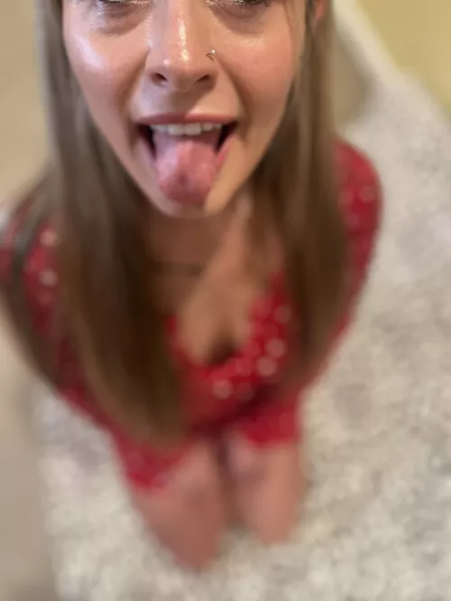 I’ve been a good girl daddy 😇 by Lovethosepixiefeet