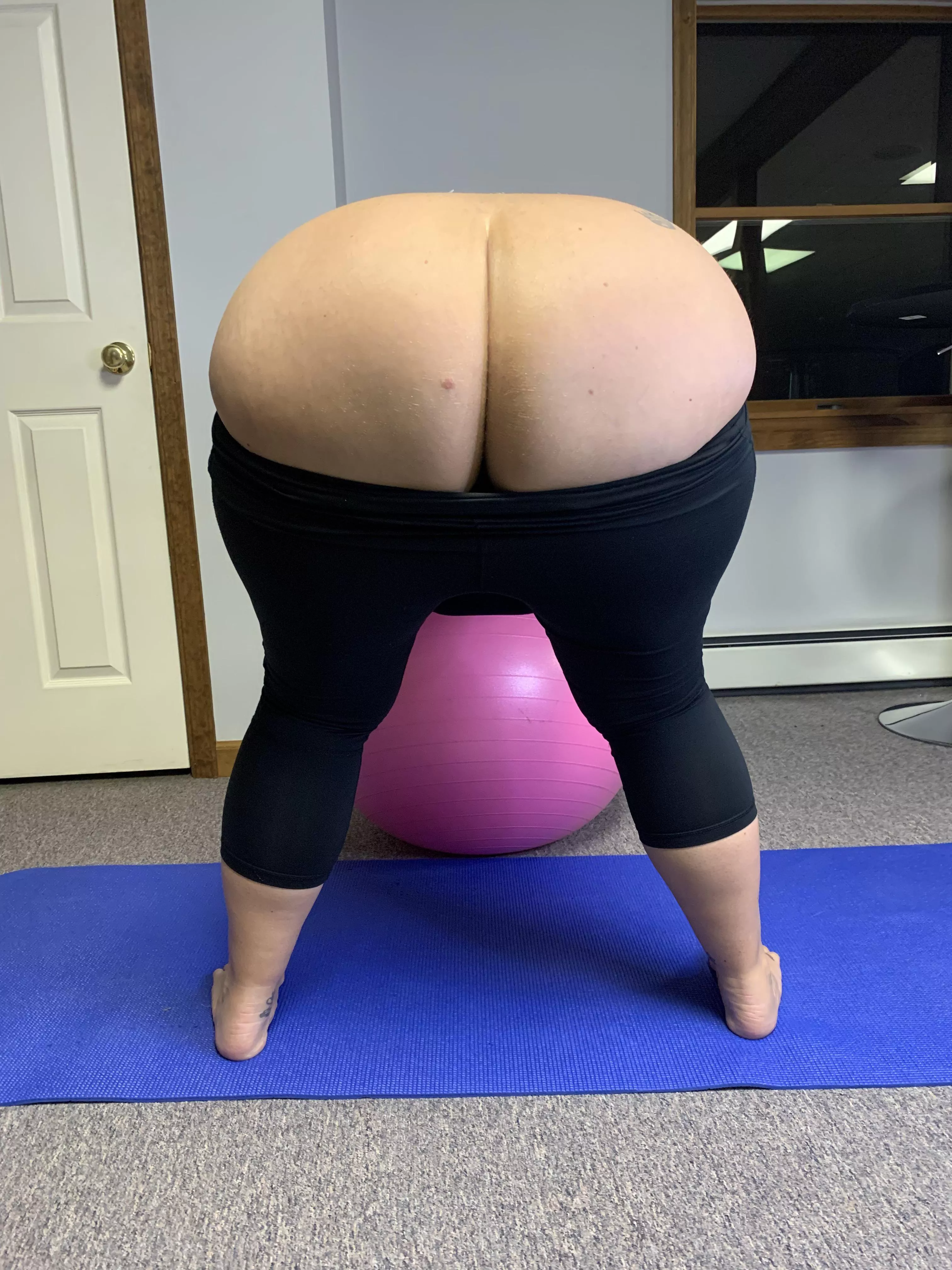 Let’s do a quick workout posted by WynterLoveBBW