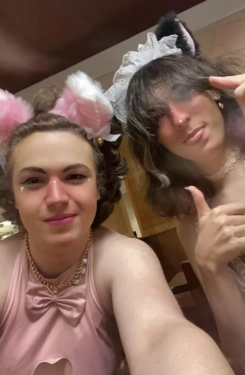 My friends wanted to dress fem so I helped do her makeup. She recently started dressing fem. Everyone should express themselves ❤️ by KatLily47