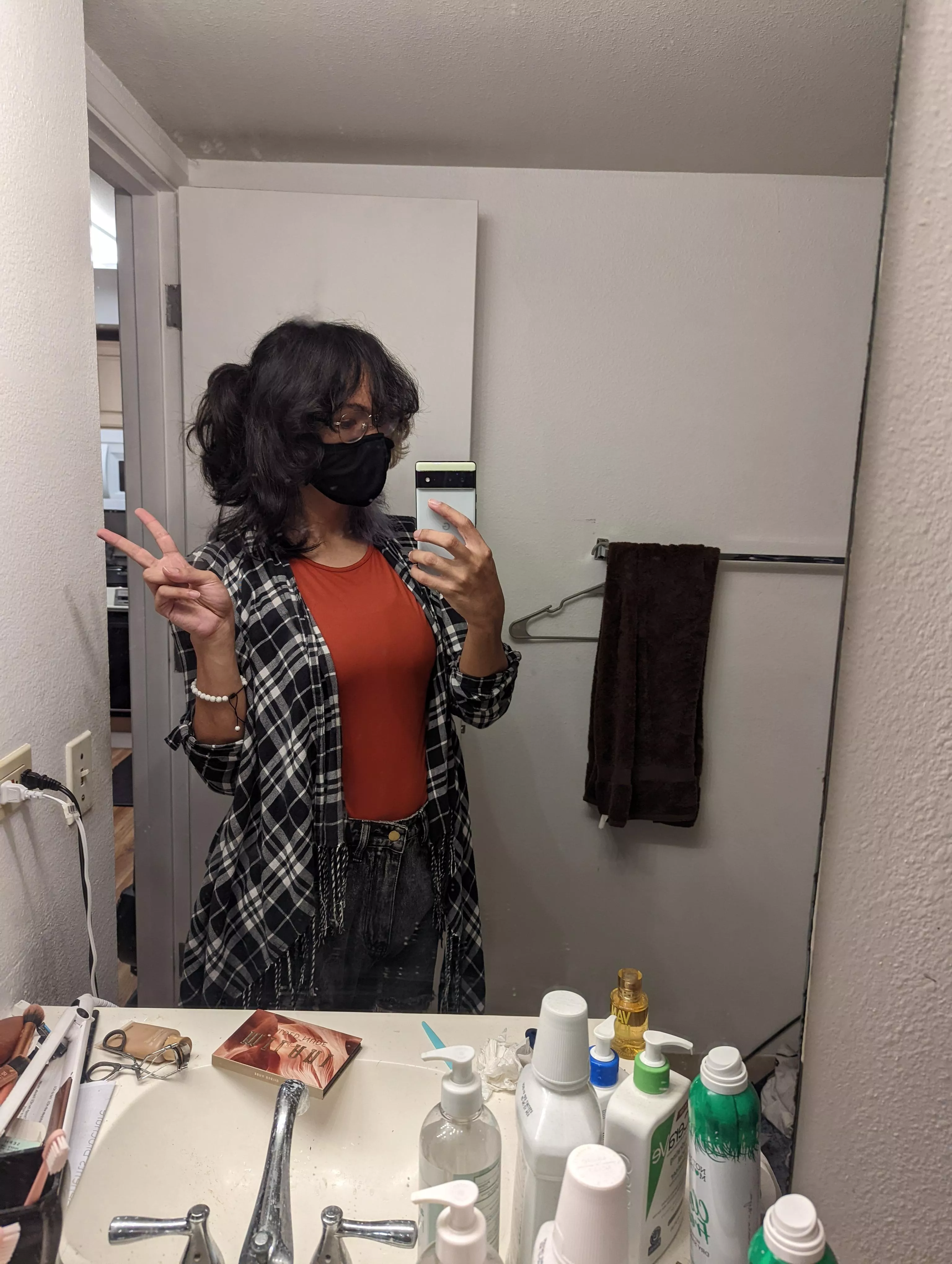 my hair gives Akali vibes and I'm all for it posted by Melo_DS