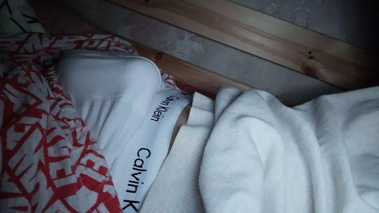 My teen bulge in white CK's 👀 posted by tinypptwink