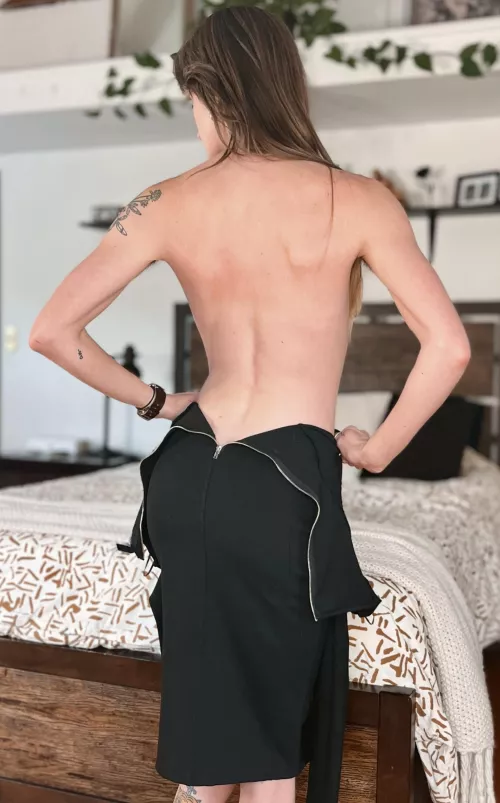 Slipping into something more comfortable by stoneyghostkitten