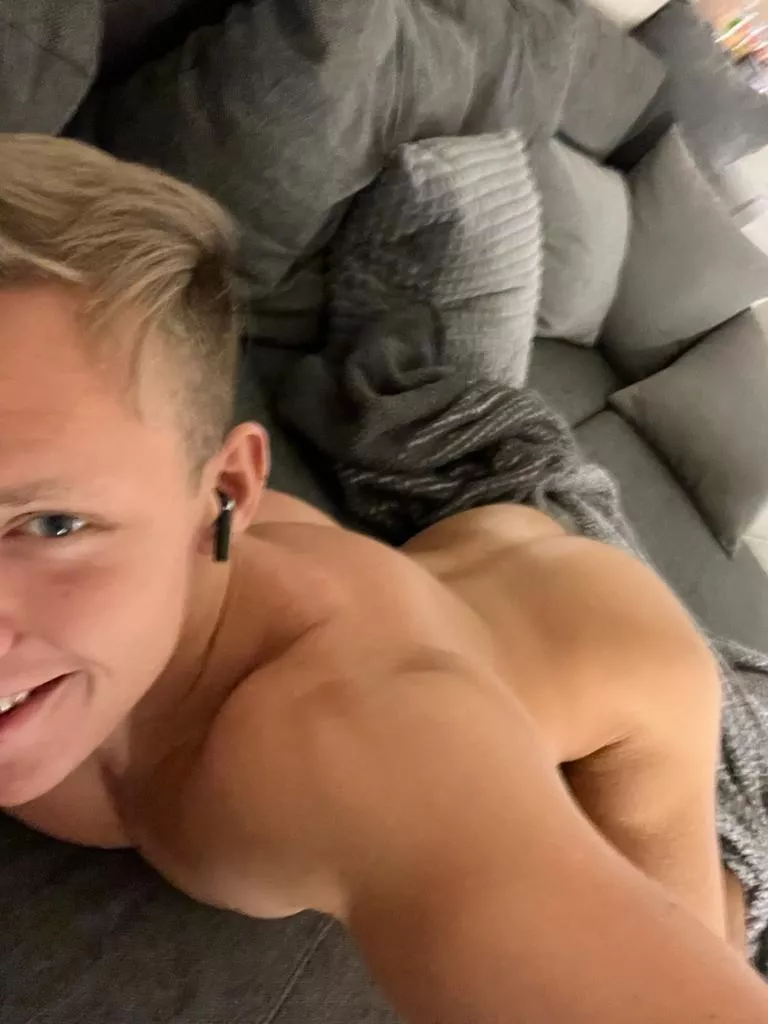 who wants to try it😈🤫 posted by Henry3182