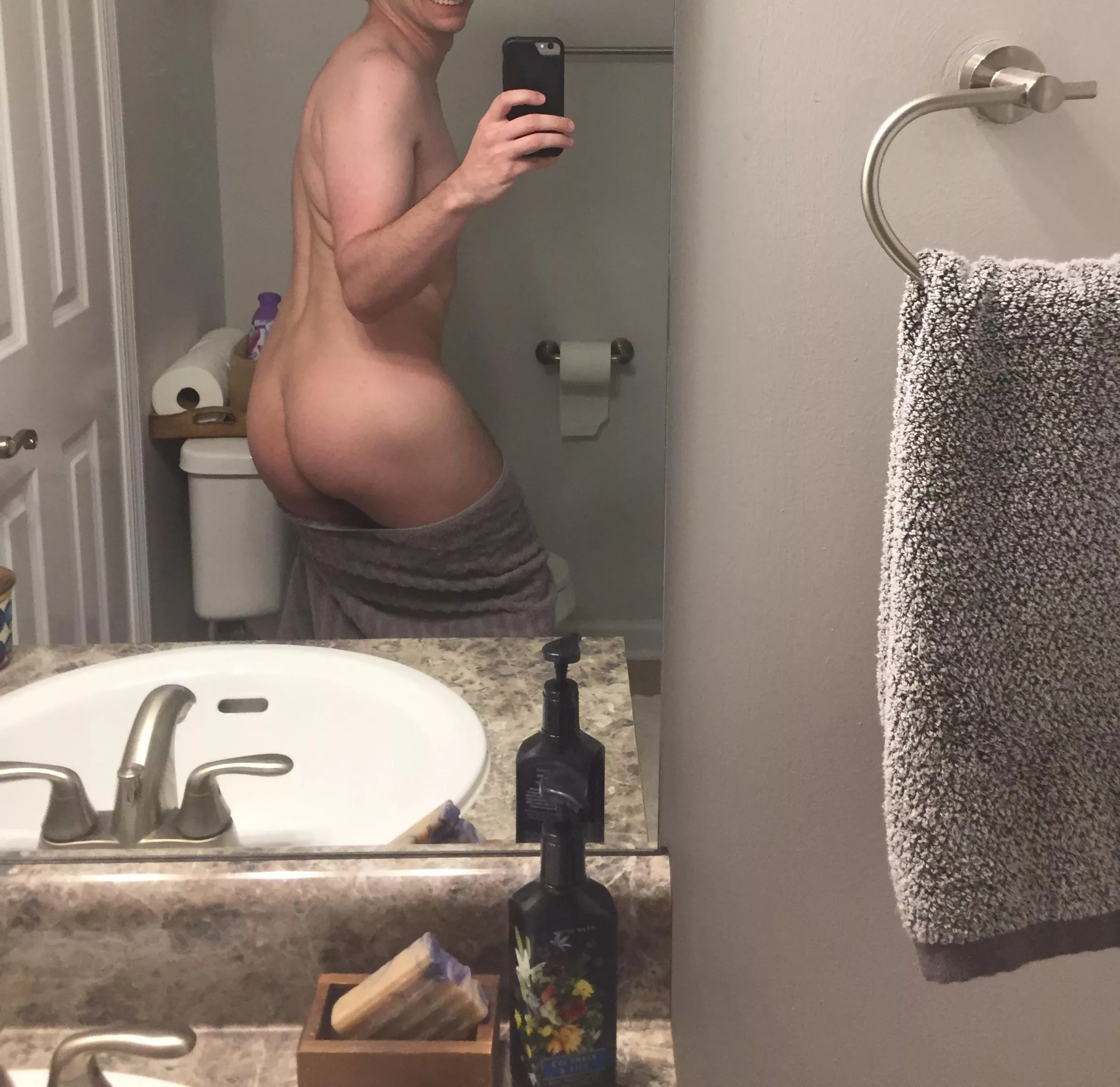 Whoever comments, gets to hit it 😜 posted by nickifuckedmyass