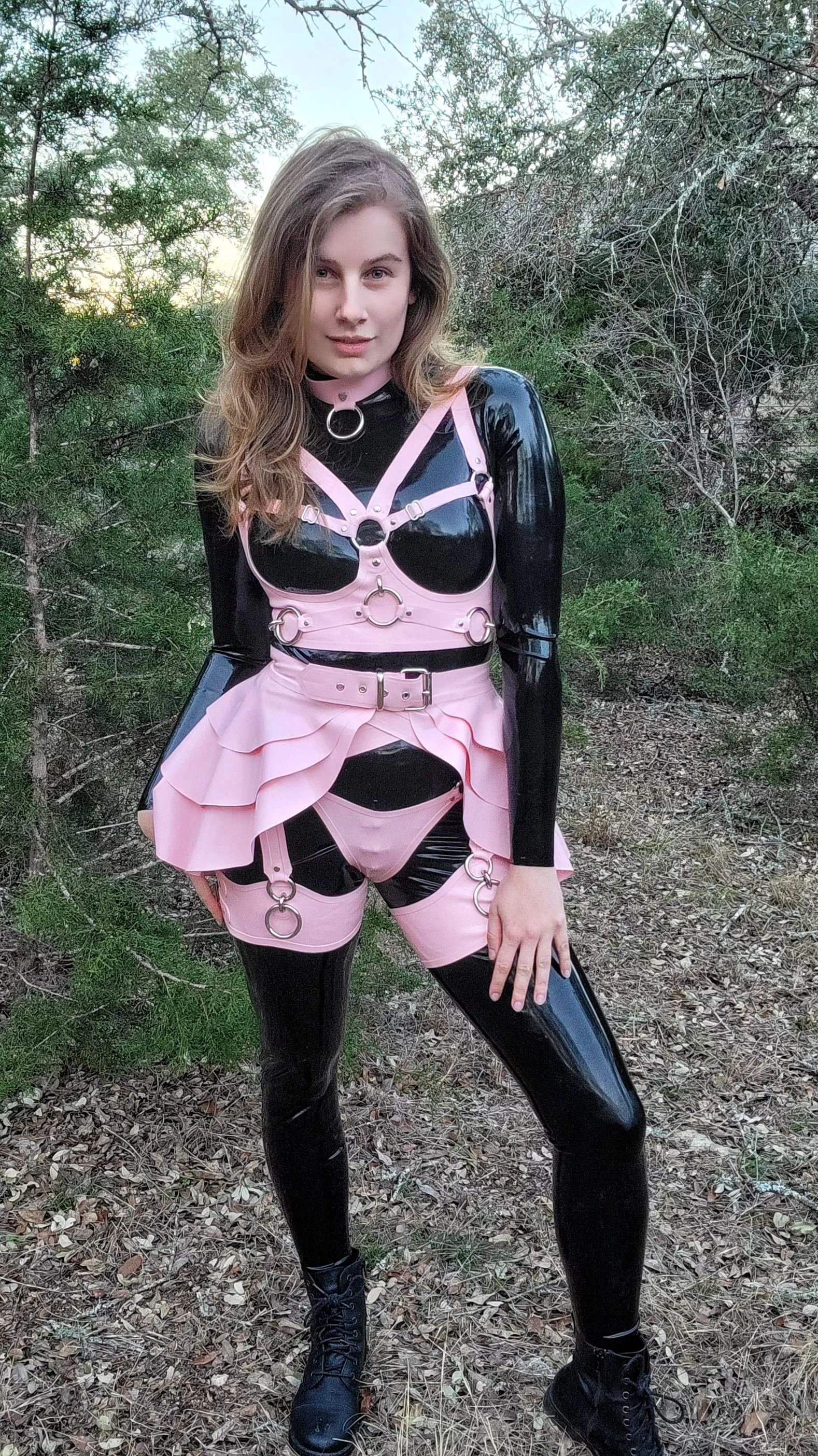 Why don't you find a nice tree to strap me to? [f] posted by welcome_to_jezebels