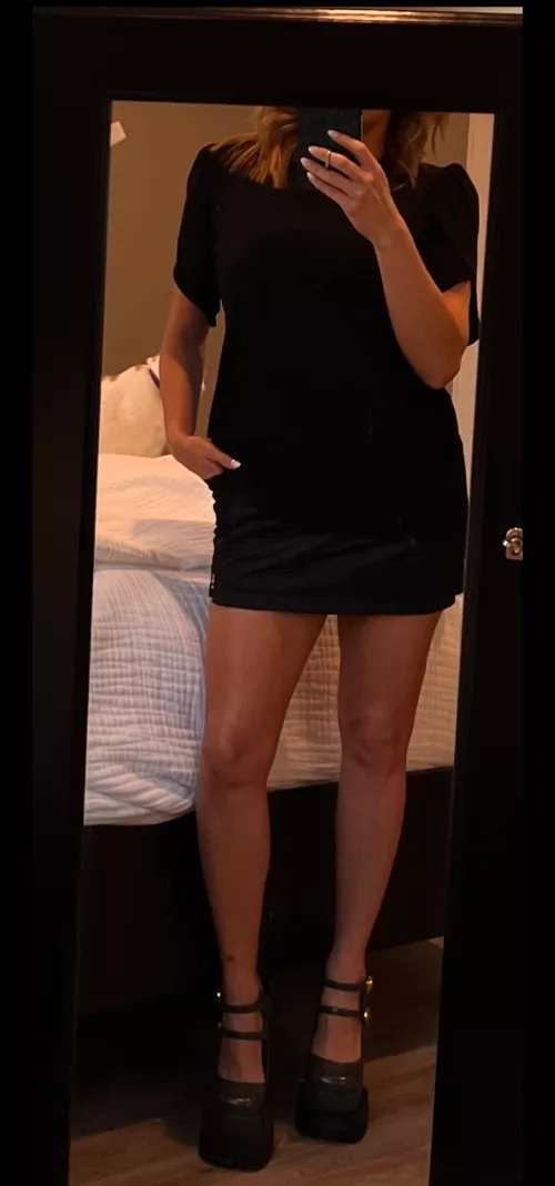 Work attire! by dark_kitten20