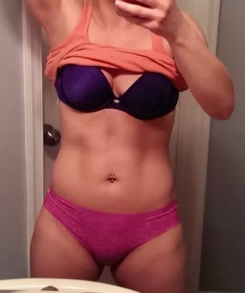 35 [F] daily physique check-in :) by newtothegame1987