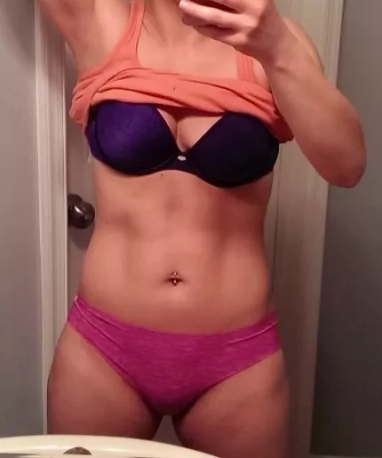 35 [F] daily physique check-in :) posted by newtothegame1987
