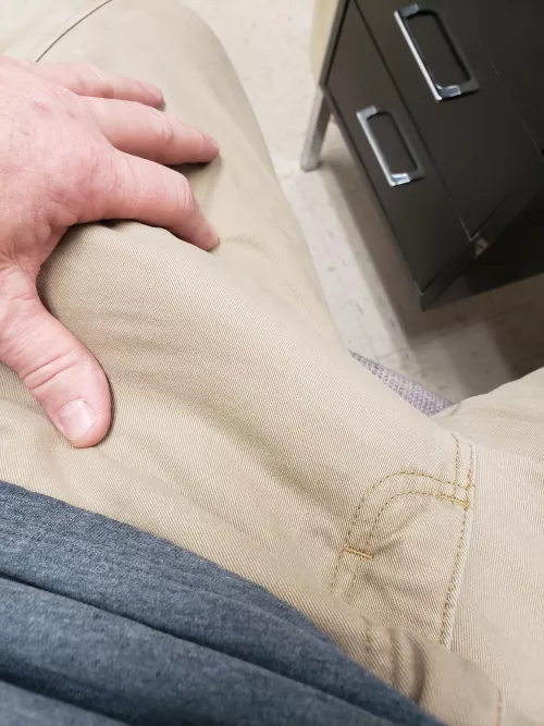 [56] Bored at work 😏 by GreySweatpants4u