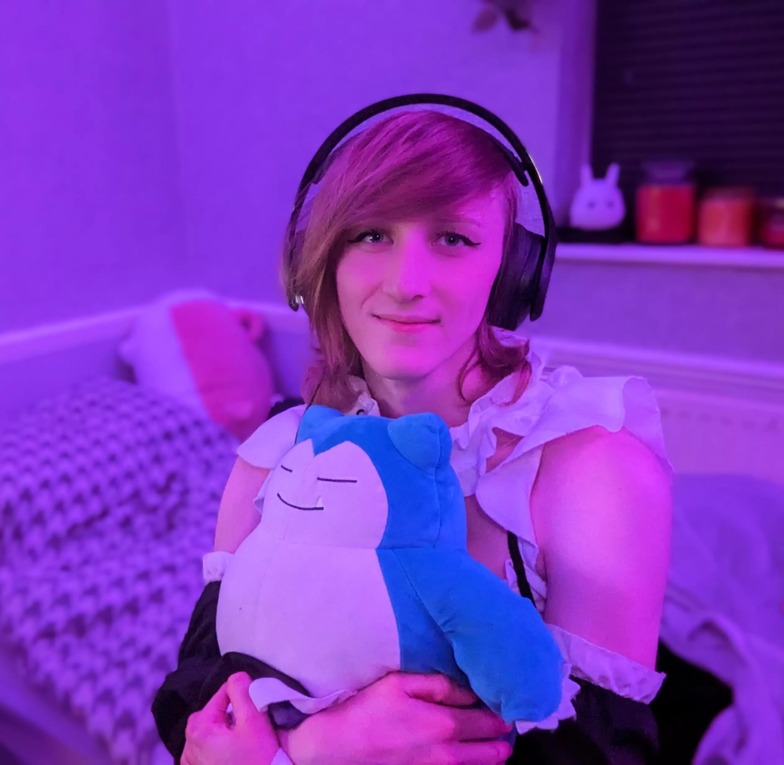 Anyone want to cuddle? posted by RadicalPeach80