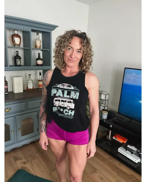 Day off from gym, time to take care of those stiff muscles by northstargirl_