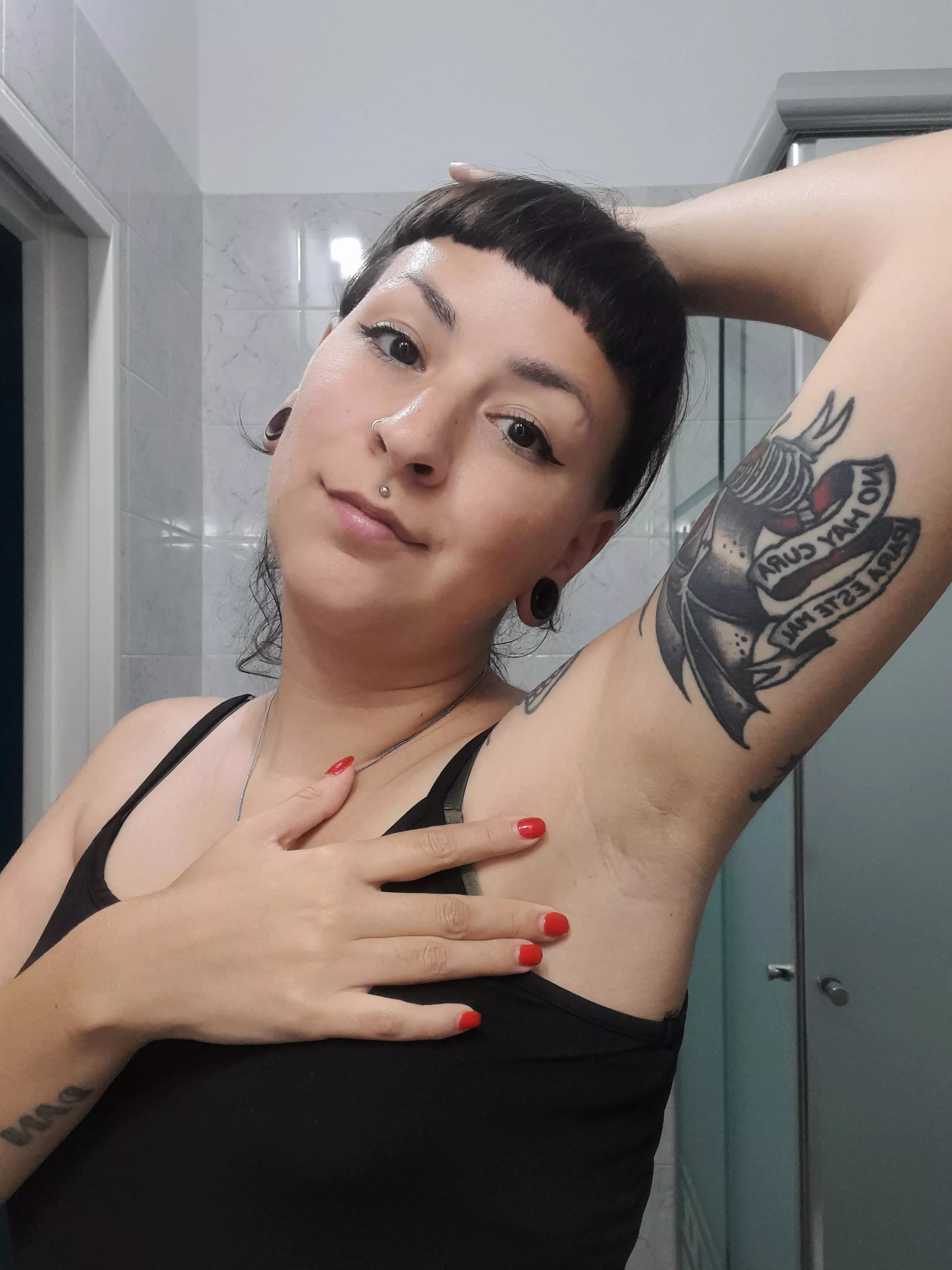 Do you want to know how it feels? posted by itsamberlux