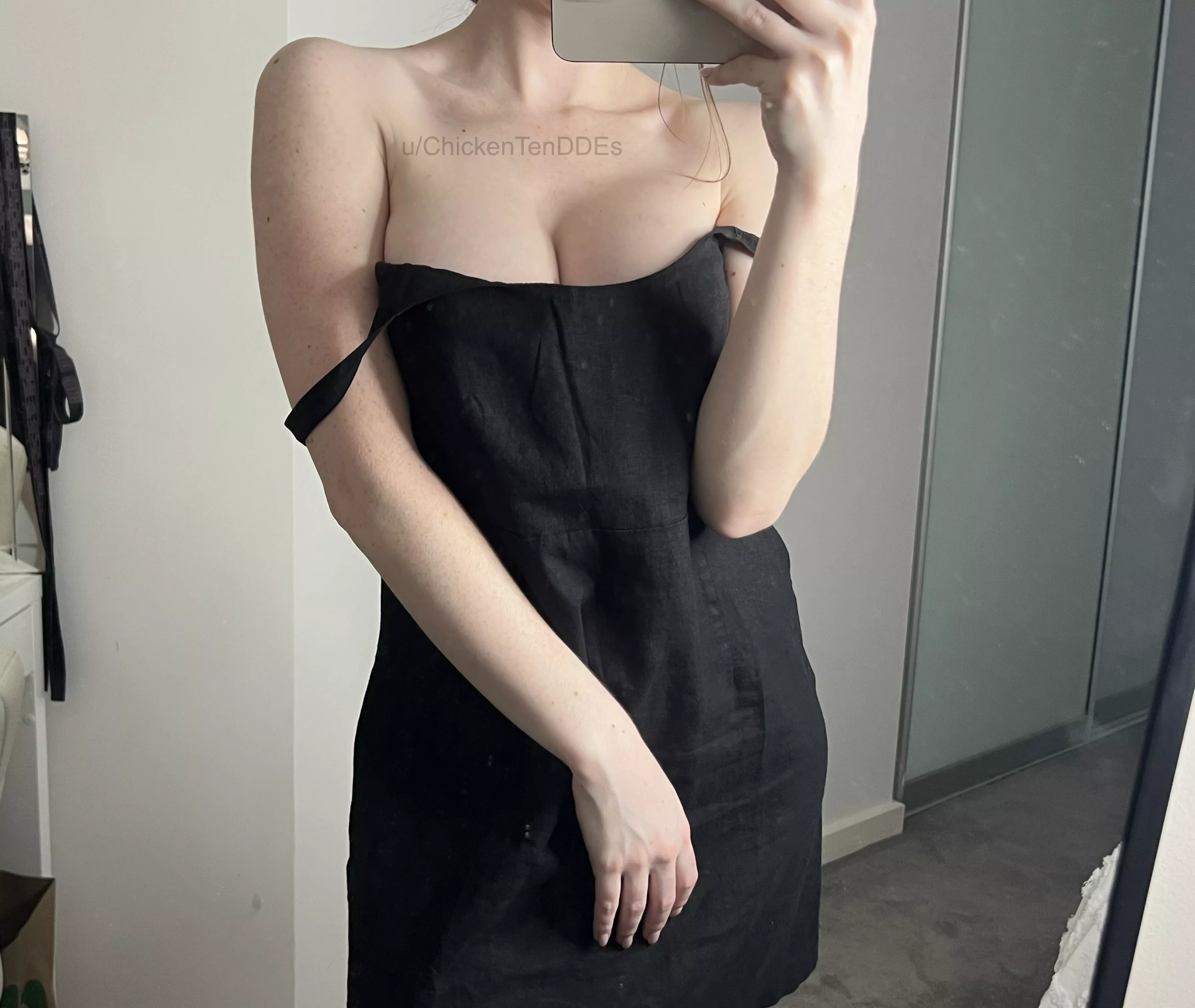 Does my dress show enough cleavage? 🙈 posted by ChickenTenDDEs