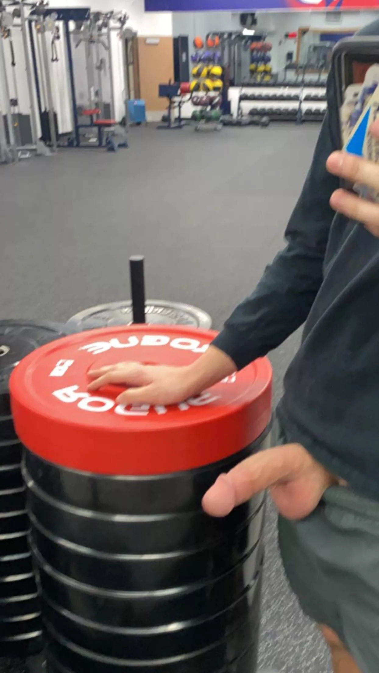 Empty gym today (m) posted by thatonecock69