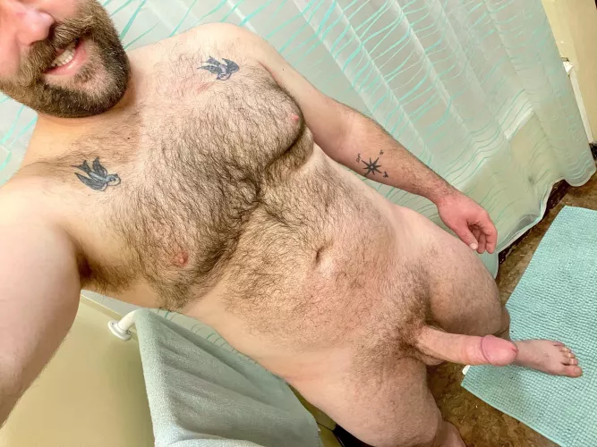 Feeling hairy today, thought you might enjoy a peek 🫣. Be the reason some one smiles today 😏✌️ by skooliefamilyjourney